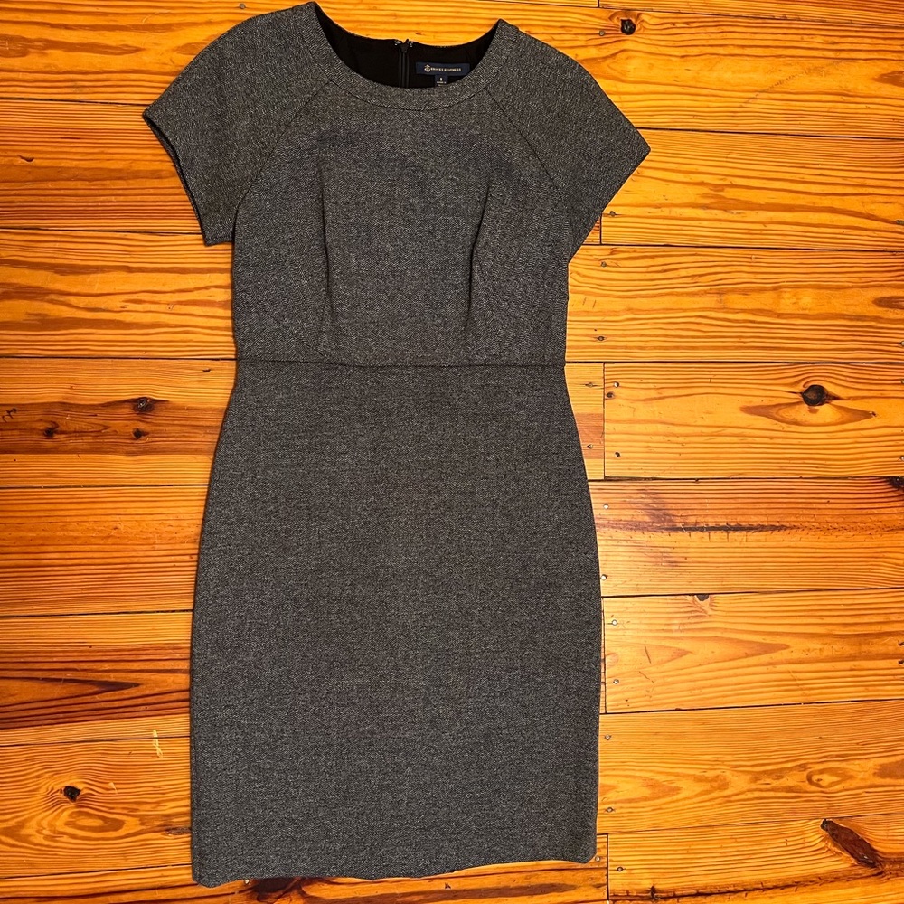 Brooks brothers grey herringbone business dress 💫